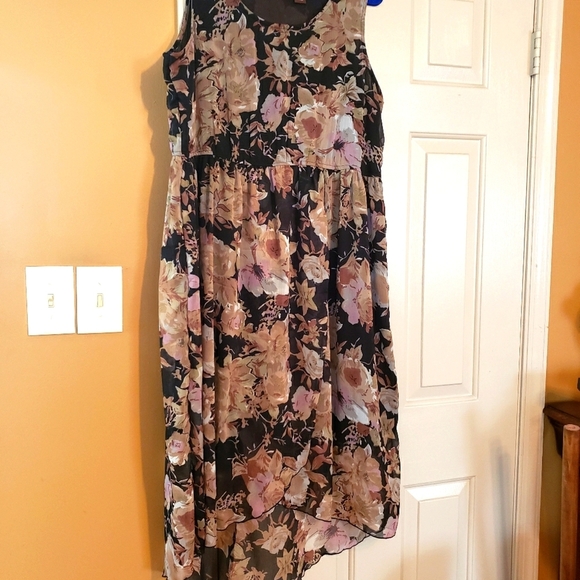 🌼Ladies Dress - Picture 5 of 8